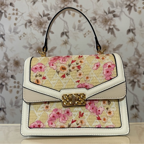 Aldo Handbags - ALDO Floral Embroidered Handbag 🌸🌺 NWOT